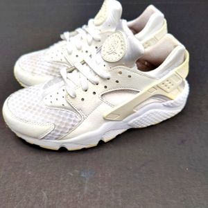 Nike Air Huarache Triple White Flyknit Mesh Men's Sneakers Size 8